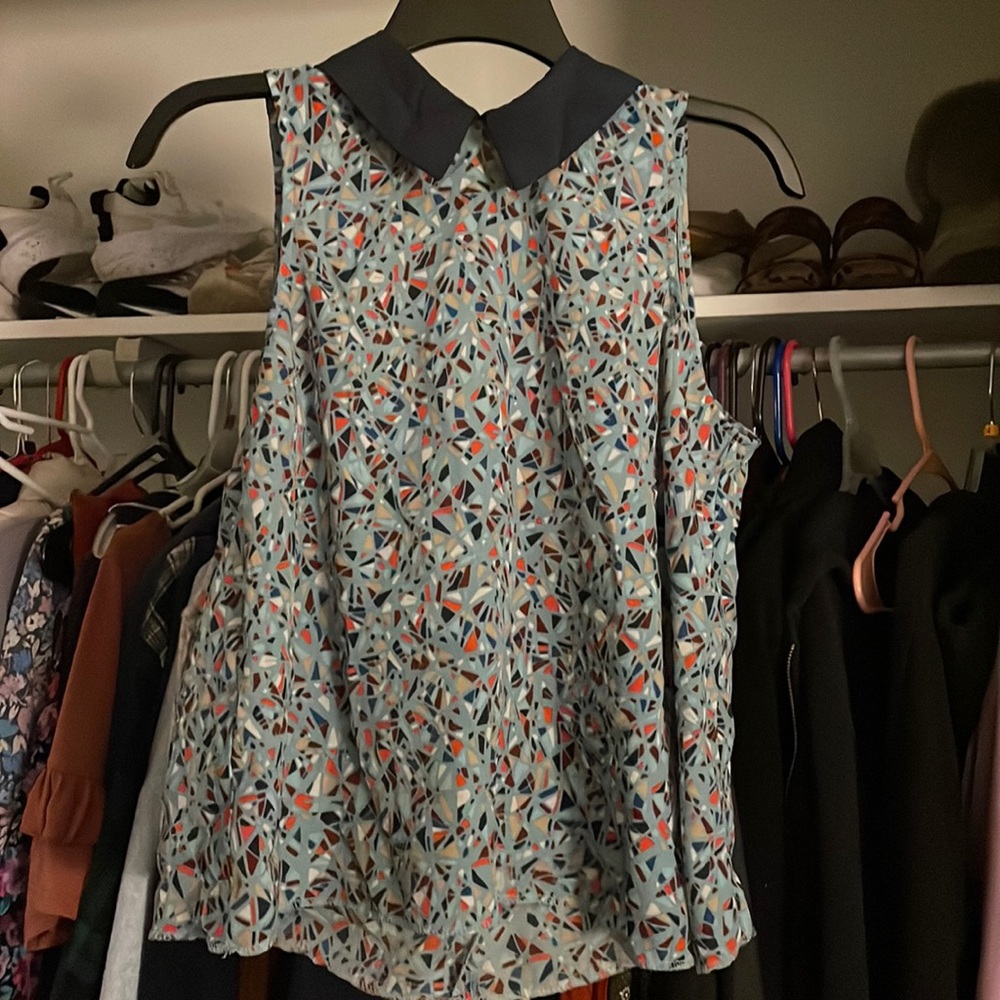 Collared super fun kaleidoscope-ish patterned tank top blouse!!